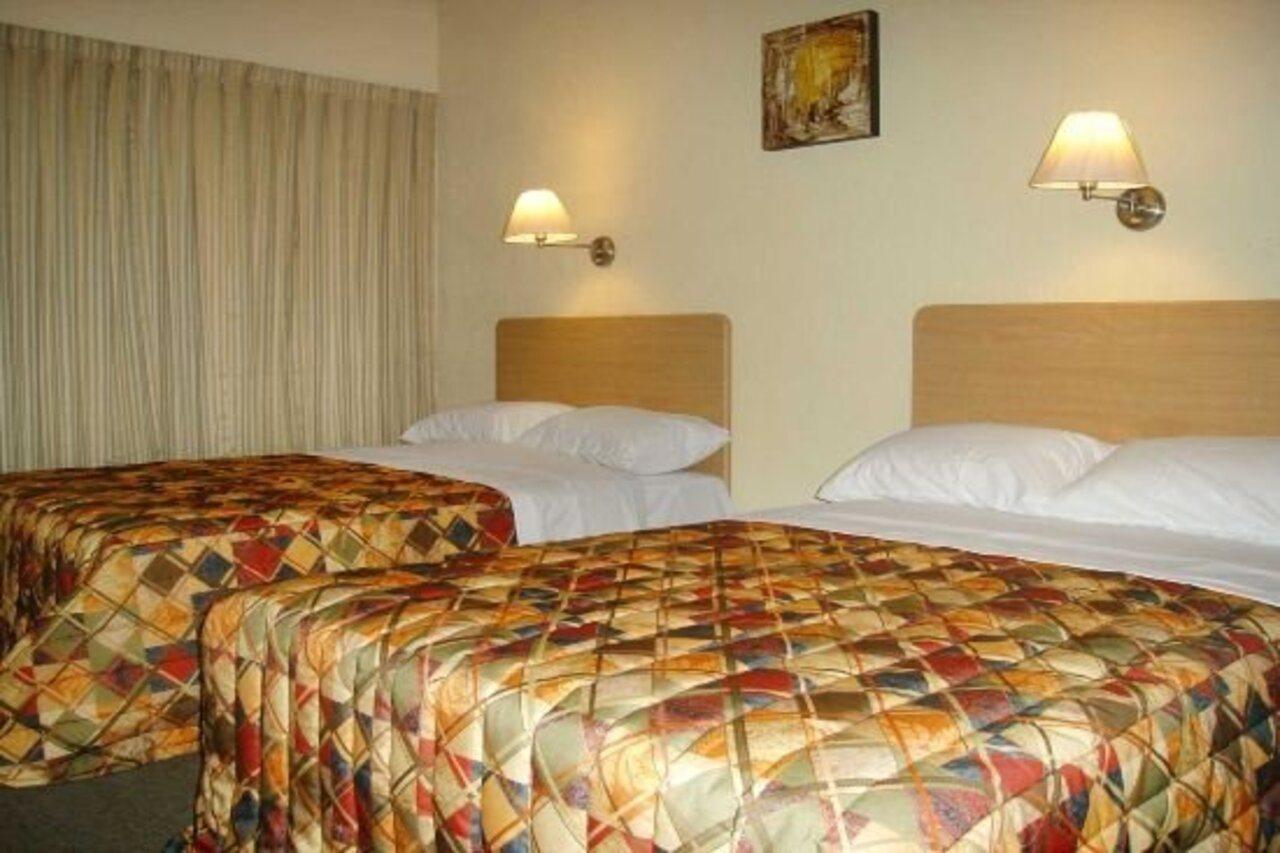 Hotel Castilla Y Leon 과달라하라 외부 사진